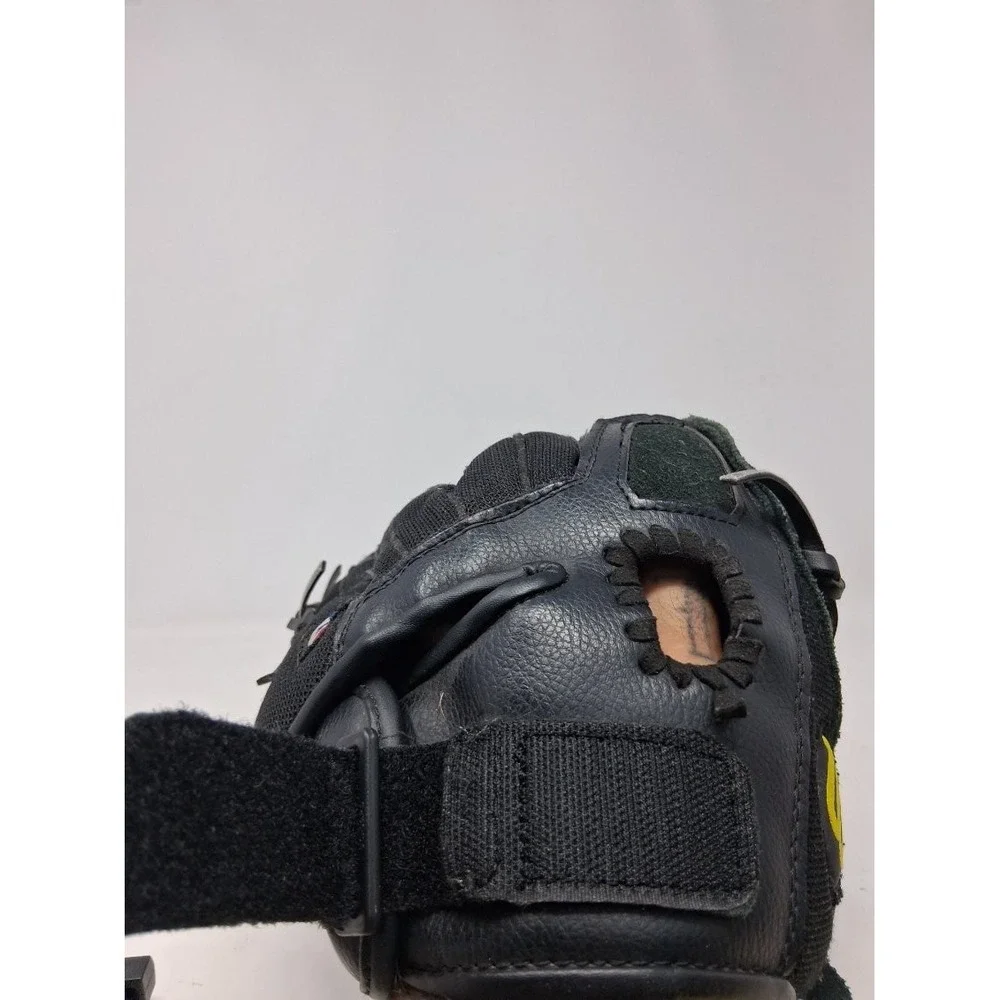 Wilson Baseball Glove A300  TR12 RH Throw 12